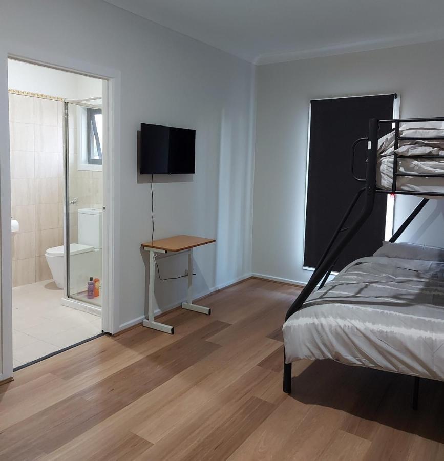Maruve Guesthouse 12 Min From Melb Airport Мельбурн Екстер'єр фото