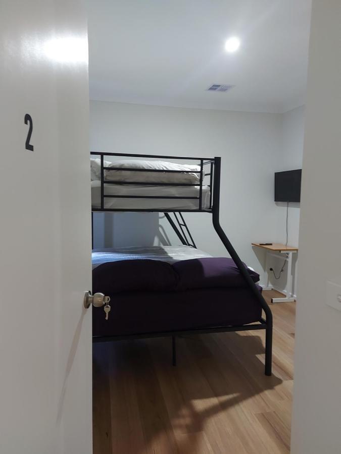 Maruve Guesthouse 12 Min From Melb Airport Мельбурн Екстер'єр фото
